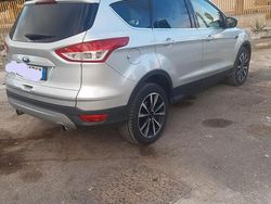 Usata 2013 Ford Kuga SUV | 6200 € (Buon prezzo)