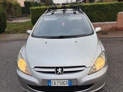 Grigio Usata 2002 Peugeot 307 Station wagon | 1100 € (Buon prezzo)