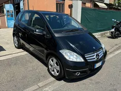 Nero Usata 2009 Mercedes A180 Monovolume | 4900 € (Buon prezzo)