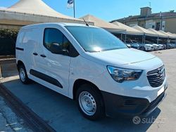 Bianco Usata 2023 Opel Combo S Monovolume | 11.100 € (Super prezzo)
