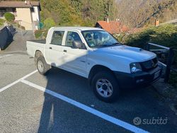 Bianco Usata 2006 Mitsubishi L200 Pick-up | 12.500 €