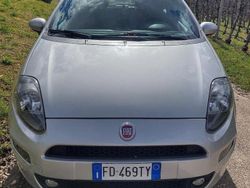 Grigio Usata 2016 Fiat Punto Due volumi | 7200 € (Cara)
