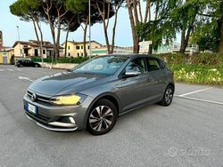 Grigio Usata 2018 VW Polo Comfortline Tre volumi | 12.800 € (Buon prezzo)
