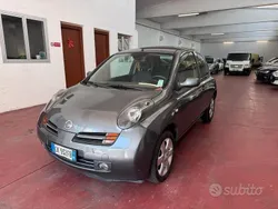 Grigio Usata 2003 Nissan Micra Due volumi | 1400 € (Buon prezzo)