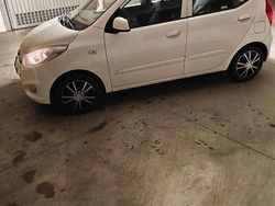 Bianco Usata 2013 Hyundai i10 Due volumi | 3900 €