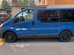 Blu Usata 2002 Renault Trafic Monovolume | 5800 € (Buon prezzo)