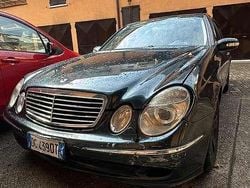 Usata 2006 Mercedes E320 Avantgarde Tre volumi | 3000 € (Ottimo prezzo)