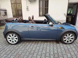 Blu/azzurro Usata 2011 Mini Cooper D Cabriolet Cabrio | 7300 € (Ottimo prezzo)