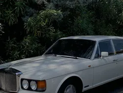 Usata 1988 Bentley Eight Tre volumi | 23.000 €
