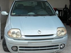 Grigio Usata 2000 Renault Clio II Due volumi | 700 € (Buon prezzo)