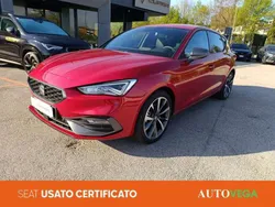 Rosso pastello Usata 2024 Seat Leon FR Tre volumi | 26.500 € (Buon prezzo)