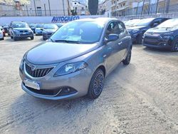 Grigio Usata 2022 Lancia Ypsilon Gold Due volumi | 11.790 € (Buon prezzo)