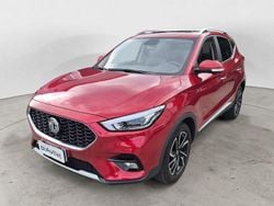 Rosso Usata 2023 MG ZS Luxury Tre volumi | 14.500 € (Buon prezzo)