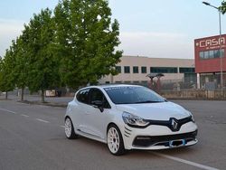 Usata 2016 Renault Clio IV Trophy Tre volumi | 16.890 € (Cara)