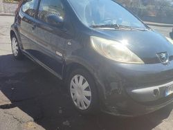 Nero Usata 2008 Peugeot 107 Due volumi | 3000 €