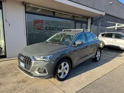 Grigio Usata 2019 Audi Q3 Ambiente SUV | 27.400 € (Buon prezzo)