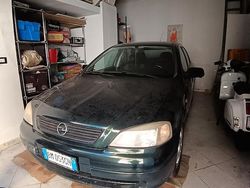 Usata 2000 Opel Astra Tre volumi | 700 € (Super prezzo)