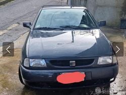 Usata 1997 Seat Cordoba Tre volumi | 900 €