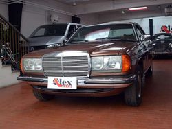 Marrone Usata 1978 Mercedes 230 Coupé | 12.800 €