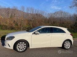 Bianco Usata 2017 Mercedes A160 Premium Tre volumi | 11.999 € (Super prezzo)