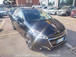Nero Usata 2016 Peugeot 208 GT-line Due volumi | 9500 € (Buon prezzo)