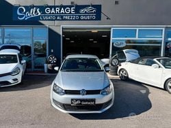 Grigio Usata 2010 VW Polo Trendline Tre volumi | 6500 € (Buon prezzo)