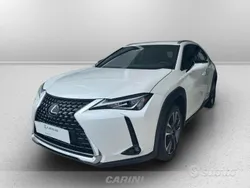 Bianco Usata 2019 Lexus UX 250h Executive Line SUV | 18.500 € (Buon prezzo)