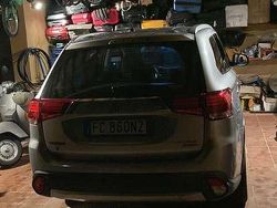 Usata 2016 Mitsubishi Outlander Plus SUV | 16.500 €