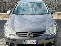 Usata 2006 VW Golf V Comfortline Tre volumi | 3000 € (Cara)