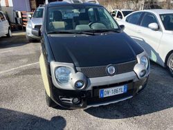 Nero Usata 2009 Fiat Panda 4x4 Cross Due volumi | 6450 € (Buon prezzo)