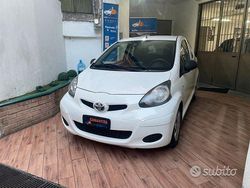 Bianco Usata 2011 Toyota Aygo Due volumi | 4750 € (Buon prezzo)