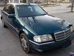 Verde Usata 1995 Mercedes C180 Elegance Tre volumi | 1500 €