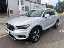 Glacier silver metallic Usata 2021 Volvo XC40 Inscription SUV | 28.500 € (Buon prezzo)