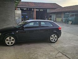 Nero Usata 2004 Audi A3 Ambiente Tre volumi | 2000 € (Buon prezzo)