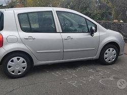 Grigio Usata 2013 Renault Modus Monovolume | 3400 € (Buon prezzo)