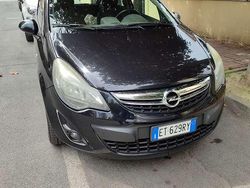 Usata 2014 Opel Corsa Tre volumi | 6300 € (Molto cara)