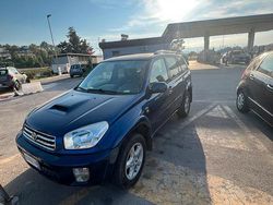 Blu Usata 2002 Toyota RAV4 SUV | 3999 € (Buon prezzo)