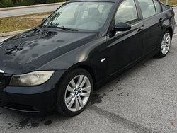 Nero Usata 2006 BMW 320 Tre volumi | 2250 € (Ottimo prezzo)