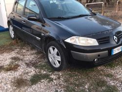 Nero Usata 2005 Renault Mégane II Due volumi | 950 € (Buon prezzo)