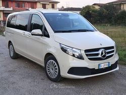 Beige Usata 2022 Mercedes V250 Monovolume | 51.800 € (Buon prezzo)