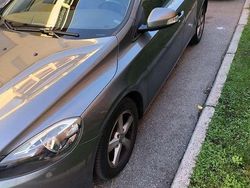 Usata 2015 Volvo V40 Kinetic Station wagon | 9500 € (Molto cara)
