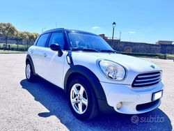 Bianco Usata 2011 Mini Cooper Due volumi | 5900 € (Buon prezzo)