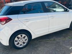 Usata 2017 Hyundai i20 Tre volumi | 7400 € (Super prezzo)