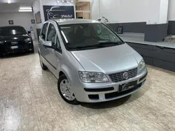 Grigio Usata 2010 Fiat Idea Emotion Monovolume | 3499 € (Buon prezzo)