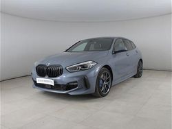 Grigio Usata 2022 BMW 118 Sport Line Due volumi | 28.500 € (Buon prezzo)