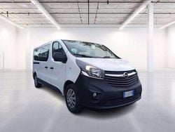 Bianco pastello Usata 2017 Opel Vivaro S Monovolume | 15.900 € (Super prezzo)