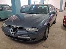 Grigio Usata 2002 Alfa Romeo 156 Distinctive Tre volumi | 3500 € (Buon prezzo)