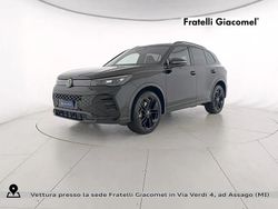 0e grenadill black metallizzato Usata 2025 VW Tiguan R-line SUV | 50.900 € (Molto cara)