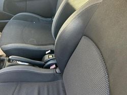 Blu Usata 2004 Kia Carnival EX Monovolume | 900 €