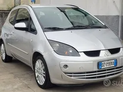 Argento Usata 2009 Mitsubishi Colt Due volumi | 2000 €